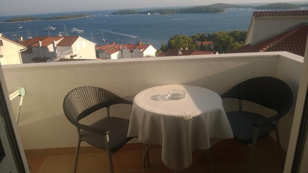 J&B Holiday House Hvar Hvar Town Exterior photo