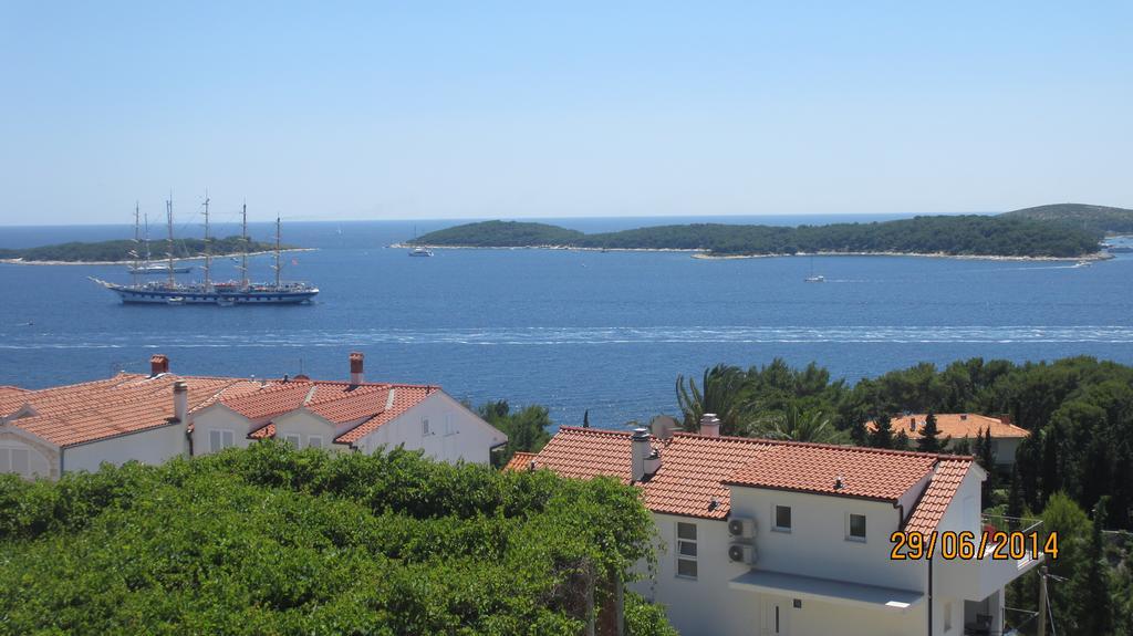 J&B Holiday House Hvar Hvar Town Exterior photo